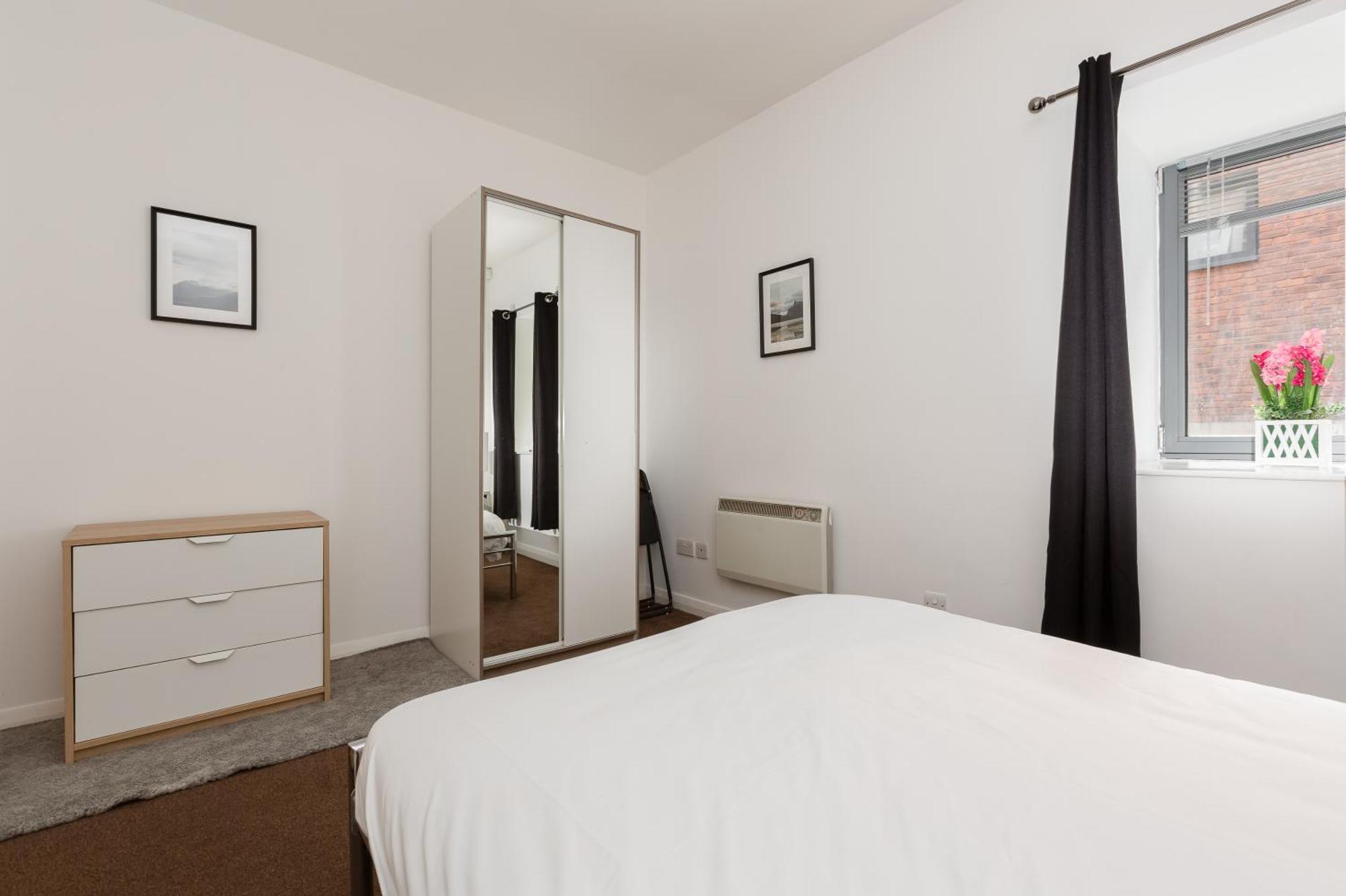 Liverpool City Centre Apartments - East Village Exterior photo